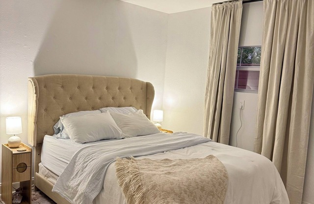 Studio Retreat in South Tampa + Outdoor Space