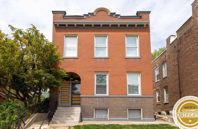 Stunning Benton Park 3BR W/ Parking ABODEbucks