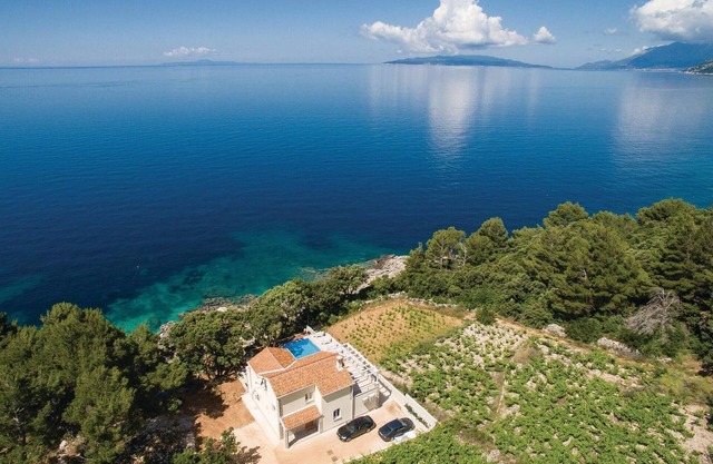 Impresionante casa en Dingac