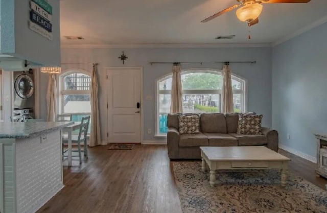 Stunning Long Beach Condo With Ocean View!