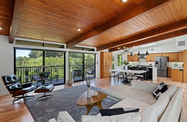 Stunning Mid-Century Home with Scenic Views!
