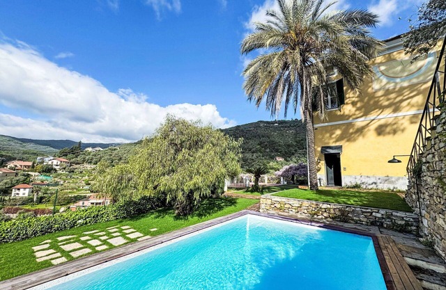 Maravillosa casa de vacaciones privada con WIFI, A/C, piscina privada, patio y vista panorámica