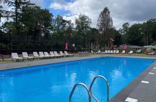 Maravillosa casa de vacaciones privada para 10 personas con piscina, WIFI, TV y terraza