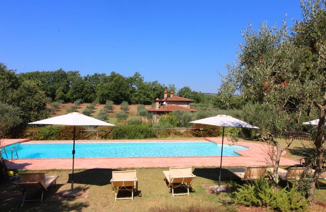 Estupenda casa de vacaciones privada con A/C, piscina privada, WIFI y TV, cerca de Montepulciano