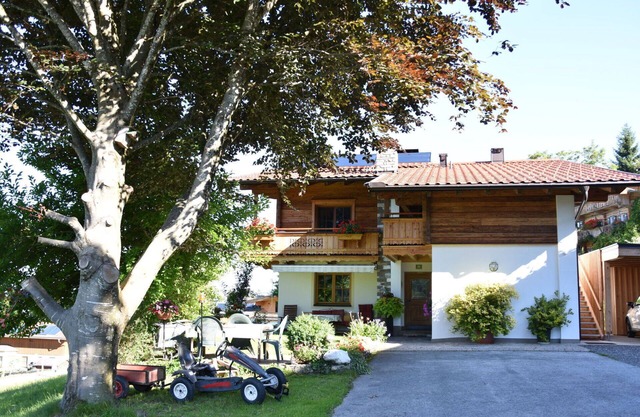 Estupenda casa de vacaciones para 4 personas con WIFI, TV, terraza y vista panorámica