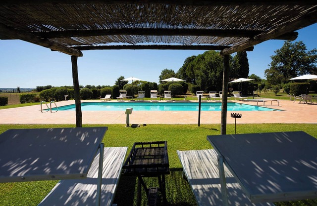 Stunning villa with private pool near Cortona