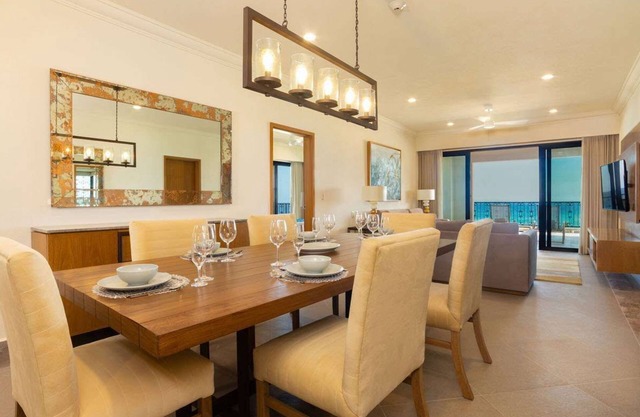 Stunningly beautiful new property on the beach!