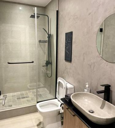 Stylish 1-Bedroom Apartment