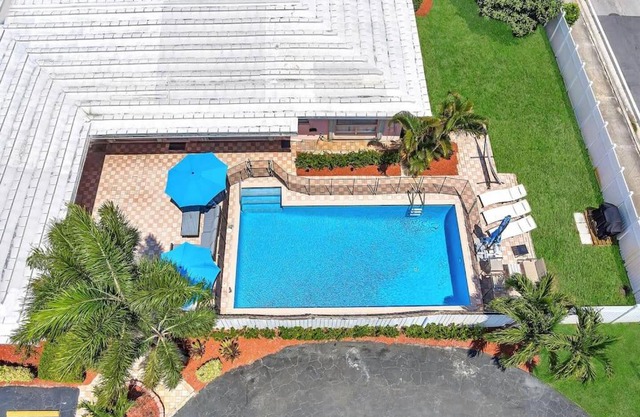 Stylish 1BED Unit w/ Pool and BBQ in Ft Lauderdale