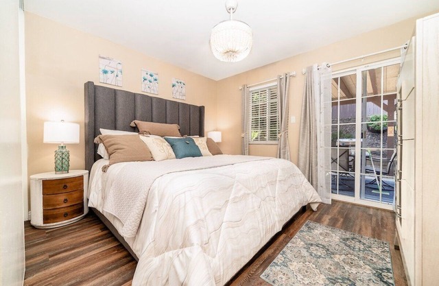 Stylish Duplex with Fenced Yard in San Marcos