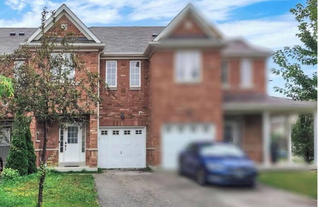 Stylish Family Home Near Aiport/Square One/Ridgeway Plaza