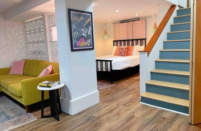 Stylish Fremont Suite | Walkable & Pet-Friendly