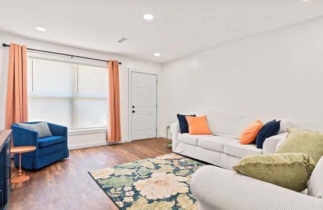 Stylish, Fully Furnished Apartments - Comfort and Convenience, Just Like Home