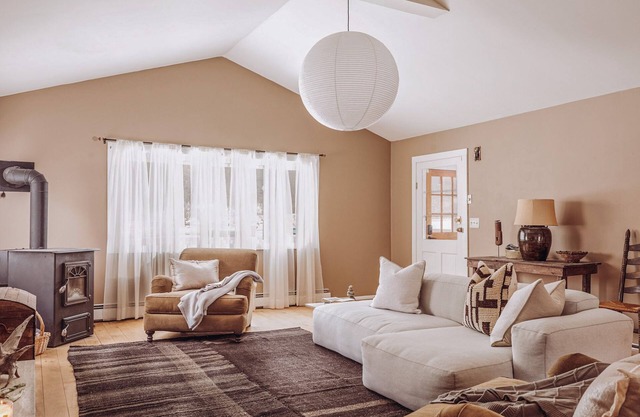 Stylish home w/ Sunroom on 15 Magical Acres w/ Stream near Delaware River