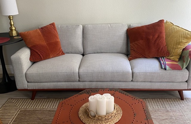 Stylish Private Flat in Historic Neighborhood