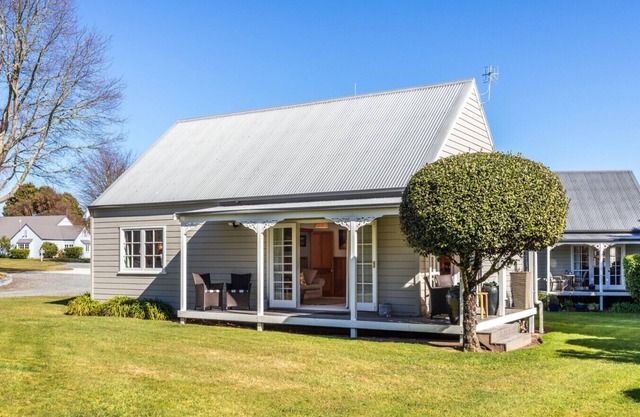 Stylish Taupo Villa Retreat