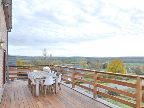 Stylishly furnished villa with stunning views over the Ardennes