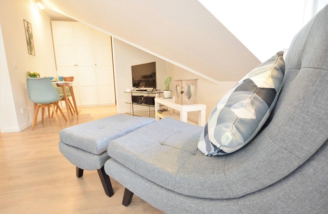 Apartamento moderno y luminoso de 1 habitación - balcón, WLAN, TV, cerca del centro de la ciudad