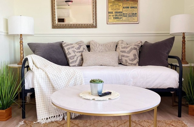 Suite 108 | 1 Bed/1bath + Living & Kitchen