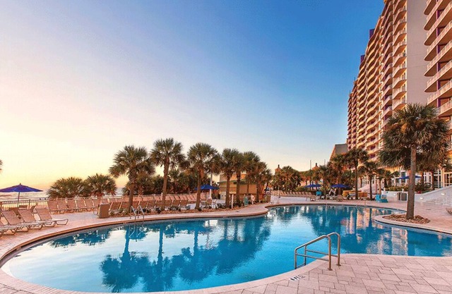 Suite in a Beach front hotel with a full kitchen!