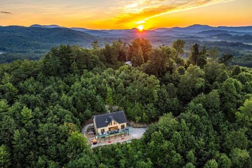 Summer Escape Mtn View Sauna Hot Tub Games Arcade