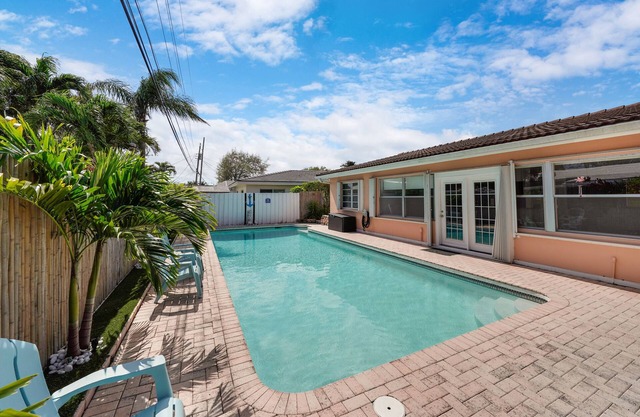 Sun-filled house by PMI