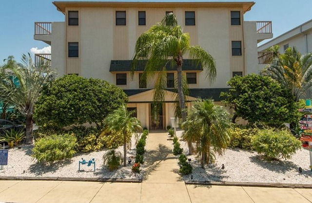 Beach Haven-4 min walk to the beach, pet friendly, boat dock