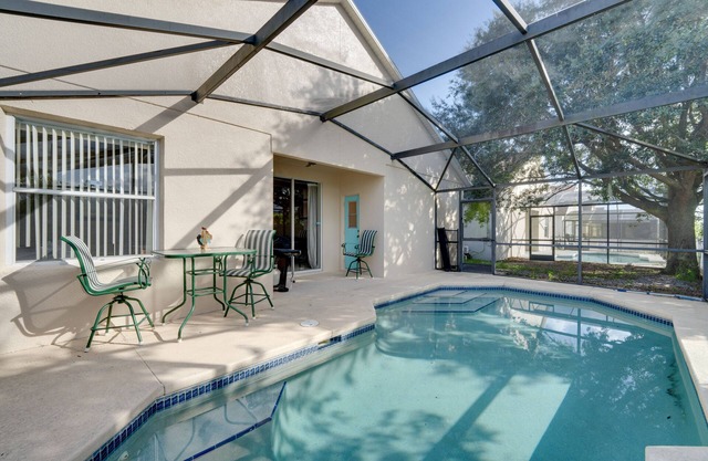 Sunlit Davenport Family Home w/ Lanai & Gas Grill!