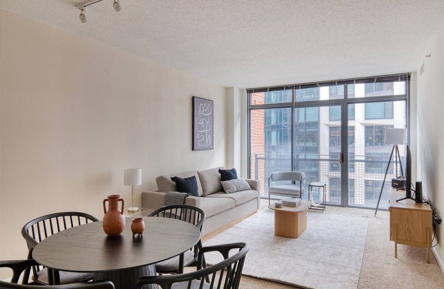 Sunny Navy Yard 1BR w/ Theater, nr Nightlife & Dining, by Blueground
