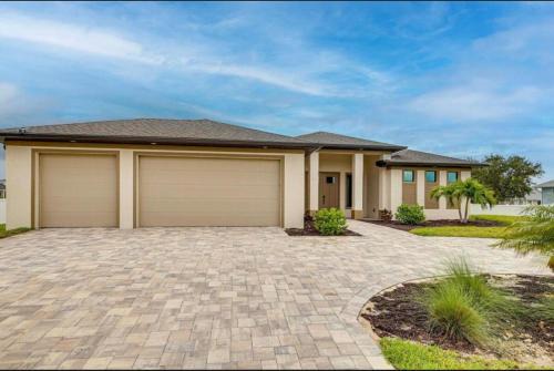 Sunny Tropicana Cape Coral
