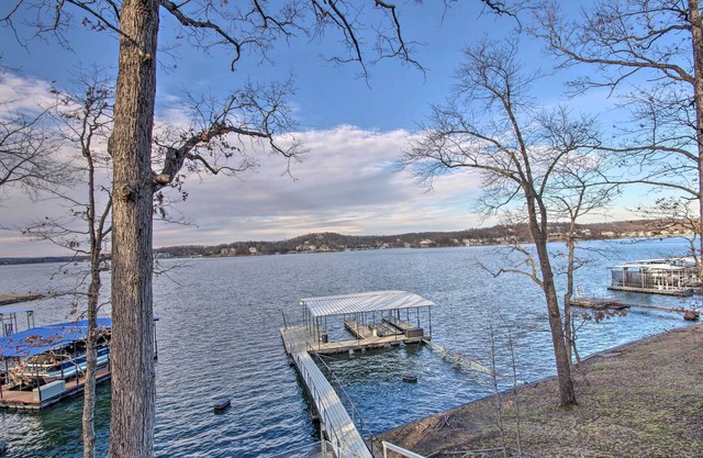 Sunrise Beach Cottage w/ Dock & Boat Launch!