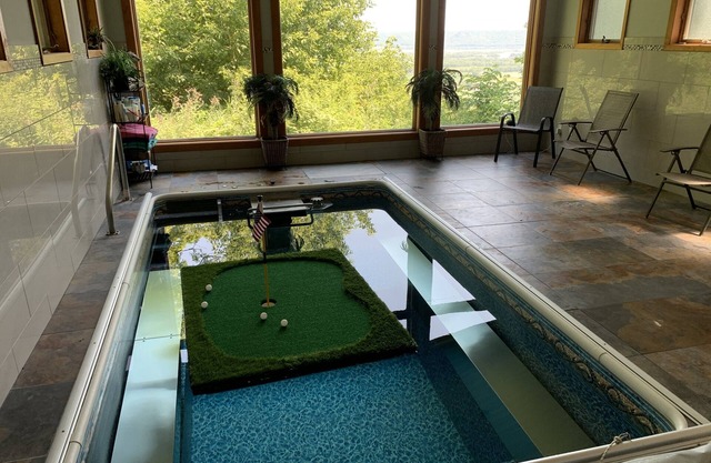 Sunrise on Skyline - Indoor spa - Arcades - Amazing Views!