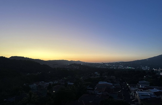 Sunset 302 - cozy condo on Antiguo Cuscatlan close to many attractions!