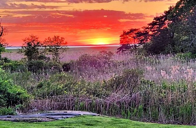 El mejor momento en el Cabo es puestas de sol de otoño, kayaks, bicicletas, hogar acogedor actualizado