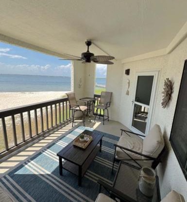 Sunset Harbor Palms 2-210 - Bayside Retreat