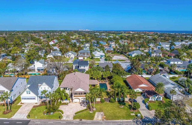 Sunset on Solana - Brand New Build Contemporary Home, Blocks From The Beach