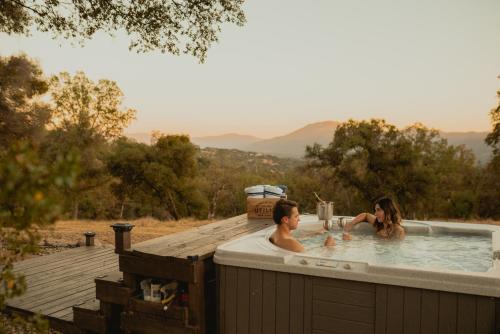 Sunset Site Boulder Bliss HotTub by Casa Oso