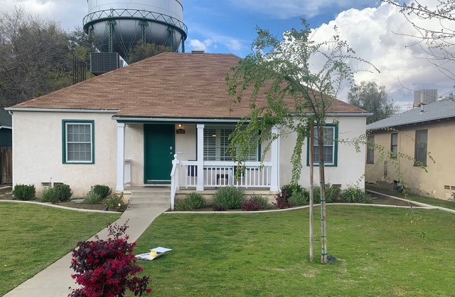 Super cool downtown home. Best location in Bakersfield