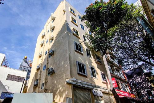 Super Hotel O Varcity Comforts Near St. John�s Medical College