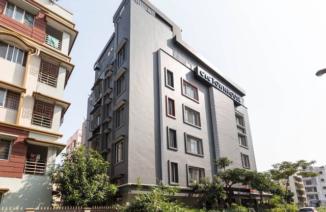 Super OYO Townhouse 209 Habitat New Town