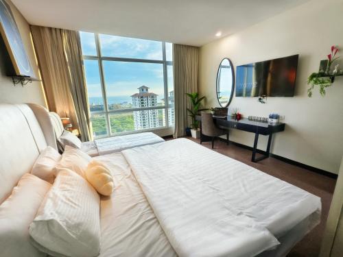Super Sea View 4pax Mid Floor Near Mahkota Parade