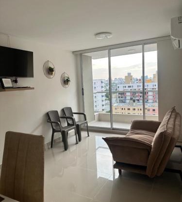 Super ubicado, lo tienes todo!