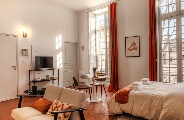 Superb, charming apartment 10 minutes from Saint-Rémy.