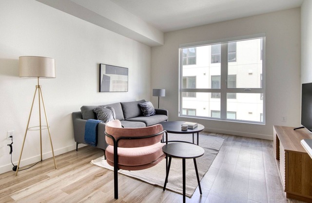 Superb Hayward 1BR w/ Heated Pool & On-Site Dining, by Blueground