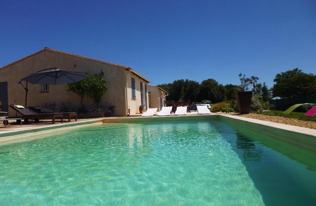 Castillon du Gard, excelente. villa para 8 personas con piscina