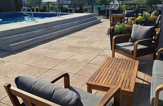 Superb new condo with pool, in the heart of downtown Quebec City