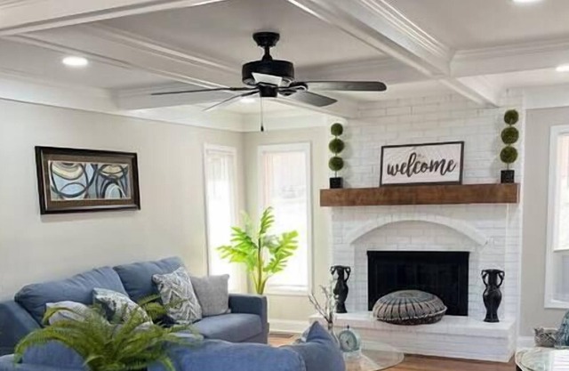 Superb Spacious 4BR Northland Home