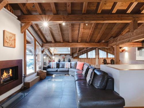 Superbe chalet 4 étoiles avec sauna et garage proche des pistes - FR-1-343-184