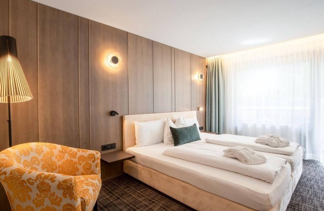 Superior double room with balcony - Hotel Garni Tannleger