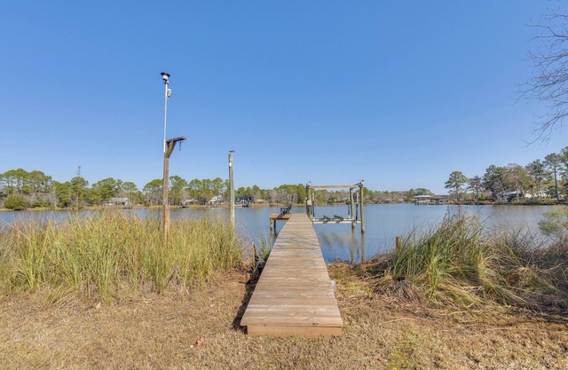 SUPs & Dock at Waterfront Home in Freeport